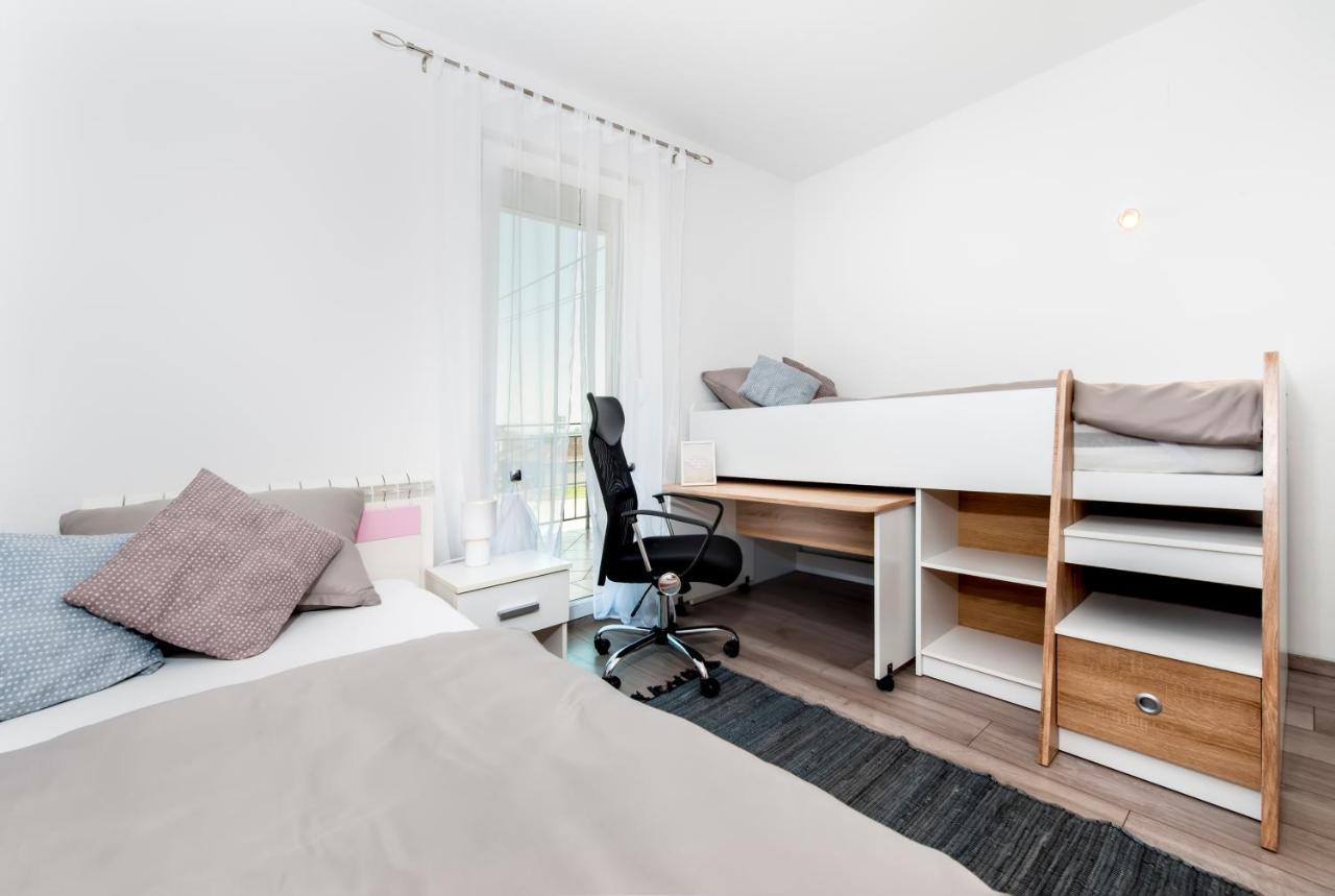 Lea'S Apartment Ρόβινι Εξωτερικό φωτογραφία