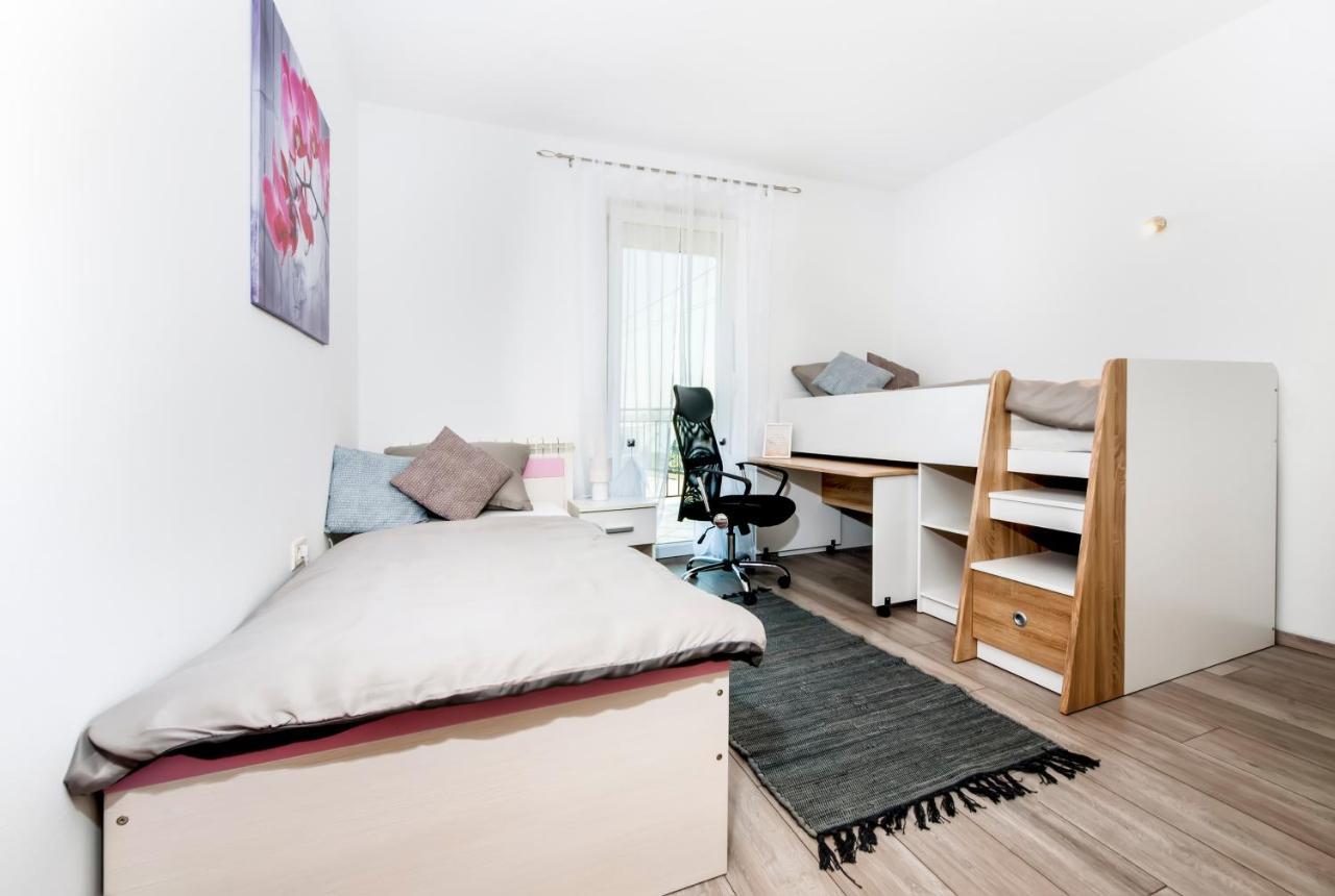 Lea'S Apartment Ρόβινι Εξωτερικό φωτογραφία