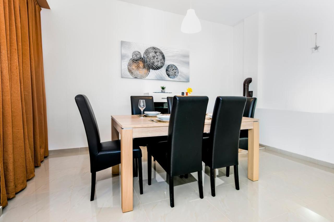 Lea'S Apartment Ρόβινι Εξωτερικό φωτογραφία